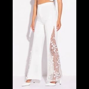 “AKIRA” Showout Floral Detail Wide Leg Pant